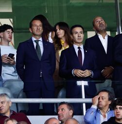 António Salvador aponta 'erro flagrante' no jogo com o Sporting e arrasa Luciano Gonçalves: 'Espetáculo surrealista'