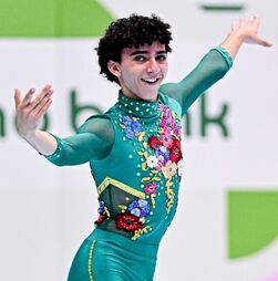 João Cruz sagra-se campeão mundial júnior de patinagem artística livre