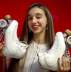 Madalena Costa revalida título mundial de patinagem livre e João Cruz sagra-se campeão júnior