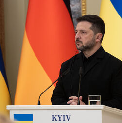 Ucrânia. Zelensky desconhece trégua anunciada por Trump mas está pronto a aceitá-la