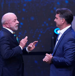 Brasil/Eleições: Lula e Flávio Bolsonaro acordam levantamento recíproco do sigilo bancário