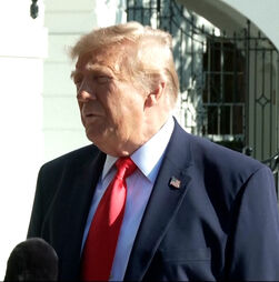 “Está a fazer um excelente trabalho”: Trump elogia Melania pelo papel no cessar-fogo entre a Rússia e Ucrânia 