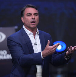 Flávio Bolsonaro quer anular eleições no Brasil: o que está em causa e os passos a seguir