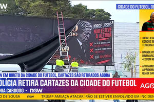 Câmara de Oeiras retira cartazes contra Jorge Jesus e de apoio a CR7