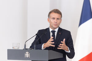 Emmanuel Macron anunciou a medida