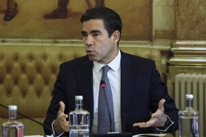 Ministro diz que política migratória avança para integração e combate a redes