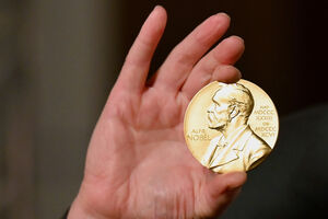 Medalha Nobel de Alfred Nobel, com data de 1896