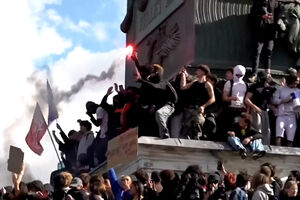 Protestos estudantis continuam sem sinais de abrandamento em Paris após novos confrontos 