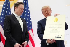 Trump condecora Elon Musk