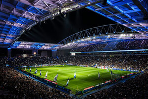 Vista geral do Estádio do Dragão com o novo sistema de iluminação