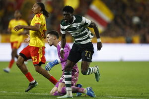Sporting venceu Lens por 2-0