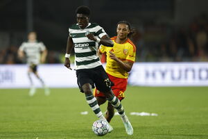 Sporting venceu Lens por 2-0
