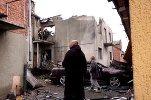 Várias casas destruídas em ataque russo na região de Lviv, na Ucrânia