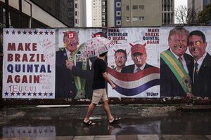 Mural contra Trump e Bolsonaro: a relaçao foi um tema da campanha