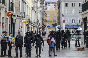 PSP 'desfez' acampamento do Rossio