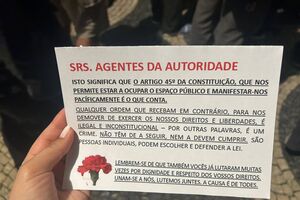 Panfleto distribuído no Rossio