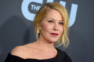  Christina Applegate