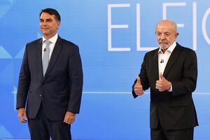 Flávio Bolsonaro e Lula da Silva