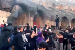 Coliseu de Roma invadido por centenas de manifestantes 