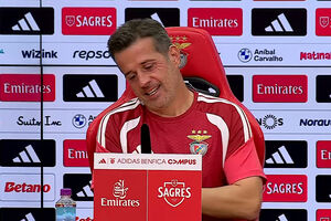 Marco Silva: "Não estamos aqui para sermos os mais bonitos da festa, os que vestem melhor..."