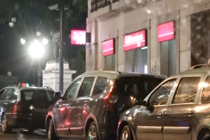 Repórter Sábado: Máfia de taxistas burla clientes no Cais do Sodré 