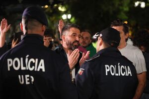 Deputado do BE acusa ministro de 'mentir': fala no uso de 'gás lacrimogéneo' e em 'mais de 20' feridos