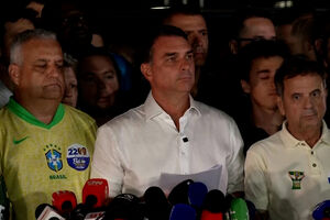 "Não vou aceitar que mudem as regras a meio do jogo": Bolsonaro pede anulação das eleições no Brasil