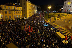 Em frente à Assembleia da República concentraram-se milhares de manifestantes, esta terça-feira