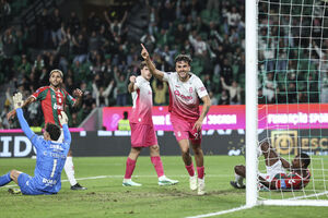 Sporting venceu o Marítimo por 2-1 