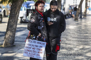 Os melhores cartazes das manifestações pela habitação