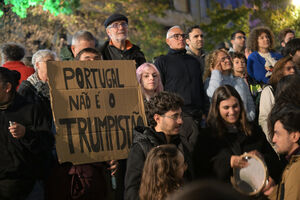 Os melhores cartazes das manifestações pela habitação