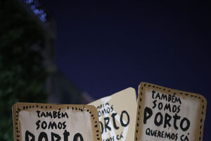 Os melhores cartazes das manifestações pela habitação