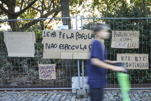 Os melhores cartazes das manifestações pela habitação
