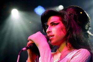 Graças a este disco, Winehouse venceu cinco dos seis prémios para os quais estava nomeada nos Grammy de 2008