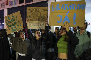Manifestação em Coimbra conta o aumento das propinas 28/10