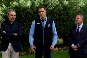 Sánchez admite quebra de confiança no sistema ferroviário de alta velocidade após acidente mortal