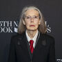 Da tragédia grega a um ensaio sobre Rosalía: quem é Anne Carson, Nobel da Literatura de 2026?