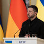 Ucrânia. Zelensky desconhece trégua anunciada por Trump mas está pronto a aceitá-la