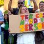 Cerca de 200 pessoas manifestaram-se em Faro contra preços elevados das casas