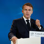 Macron garante que França vai unir-se “contra quem semeia o caos”