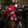 Polícia retira tendas e afasta manifestantes em clima de grande tensão em Lisboa