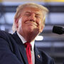 Trump diz que 'tem direito' a recandidatura porque lhe 'roubaram' vitória em 2020