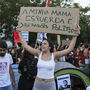 Humor e desespero. Os melhores cartazes das manifestações pela habitação