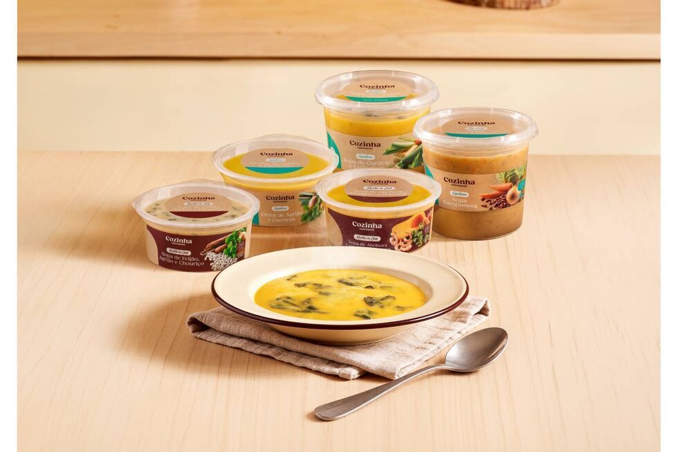Variadas sopas e cremes prontos a comer da Cozinha Continente