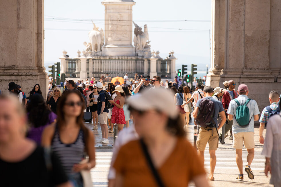 Lisboa atrai multidões: o turismo massificado marca a cidade