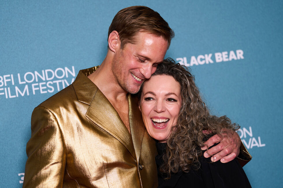 Olivia Colman e Alexander Skarsgård são os protagonistas