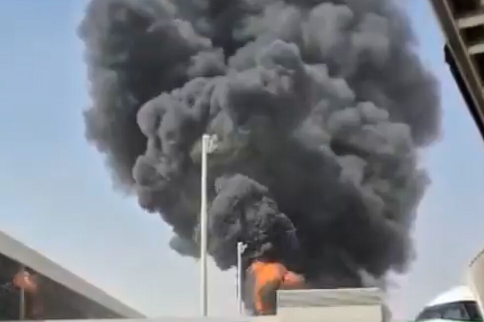 Incêndio em aeroporto na Arábia Saudita