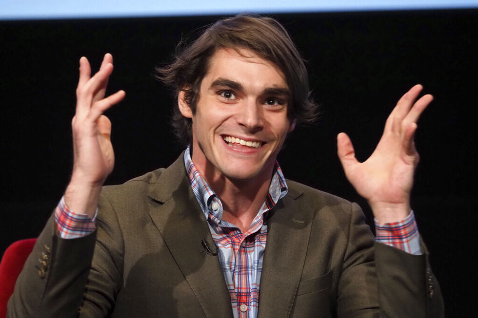 RJ Mitte quebrou estigmas da paralisia cerebral e torna-se ator