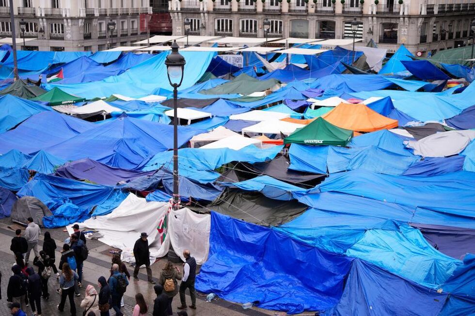 Tendas na Puerta del Sol, em Madrid