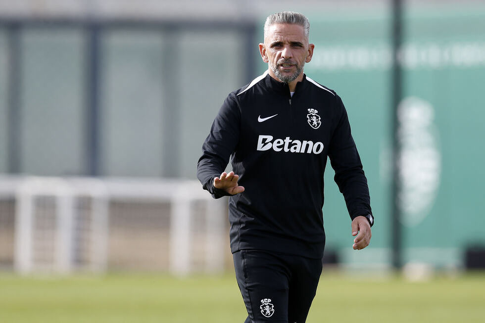 Rui Borges no treino desta manhã, em Alcochete